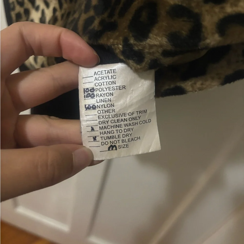 VINTAGE Leopard Print Vest - Picture 5 of 6